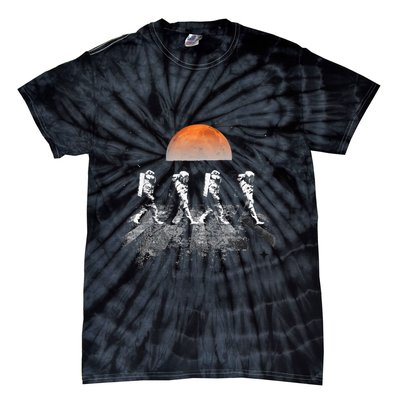 Astronauts Journey To Mars Astronauts In Walking In Space Tie-Dye T-Shirt