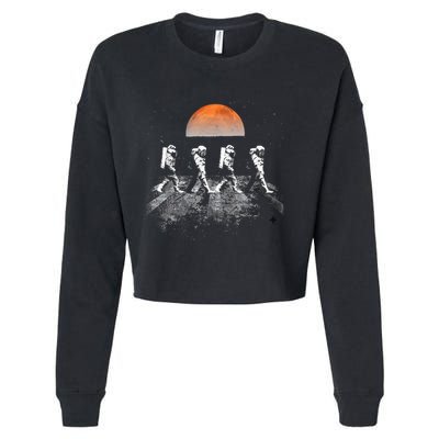 Astronauts Journey To Mars Astronauts In Walking In Space Cropped Pullover Crew