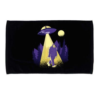 Aliens Kidnapping Bigfoot Microfiber Hand Towel