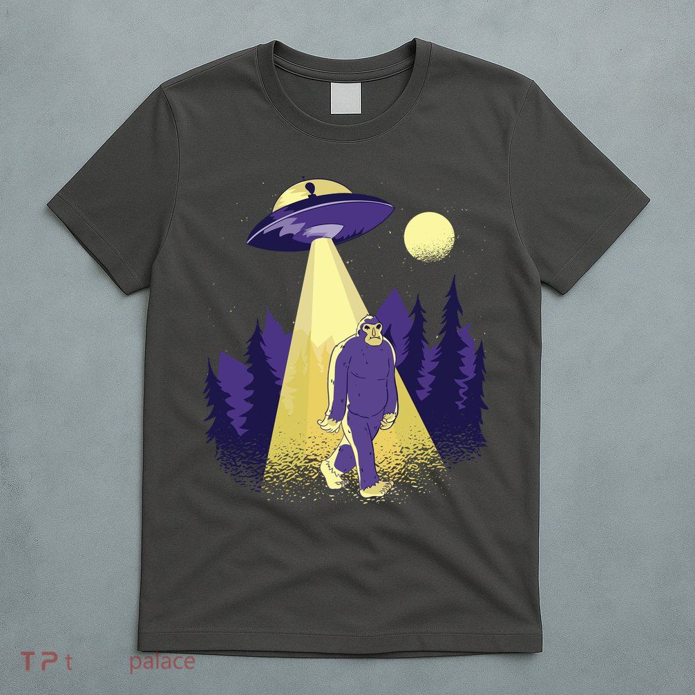 Aliens Kidnapping Bigfoot T-Shirt