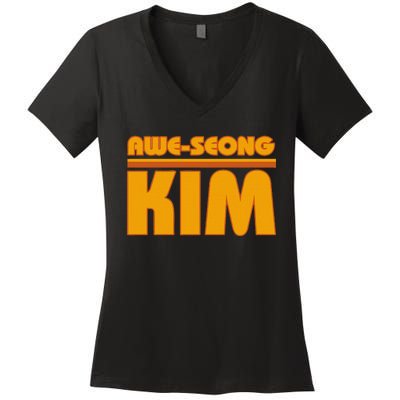 Aweseong Kim San Diego Baseball Women's V-Neck T-Shirt