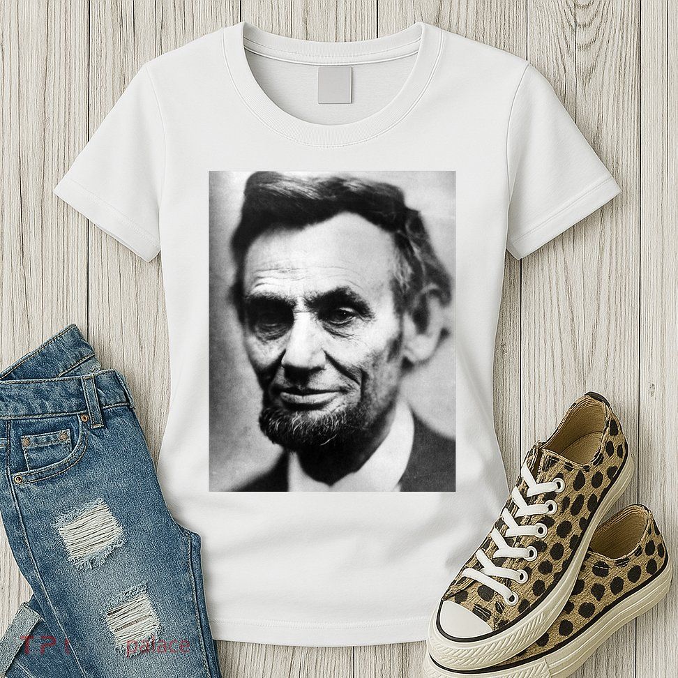 Abraham Lincoln Close Up Portrait Photo Picture Womens T-Shirt