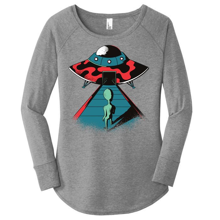 Alien Entering UFO Women's Perfect Tri Tunic Long Sleeve Shirt