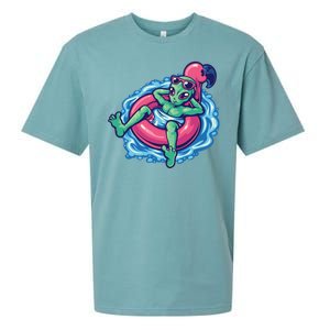 Alien On Flamingo Floaty Funny Sueded Cloud Jersey T-Shirt