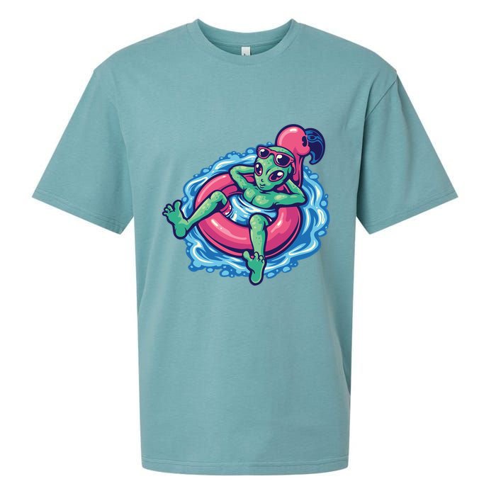 Alien On Flamingo Floaty Funny Sueded Cloud Jersey T-Shirt
