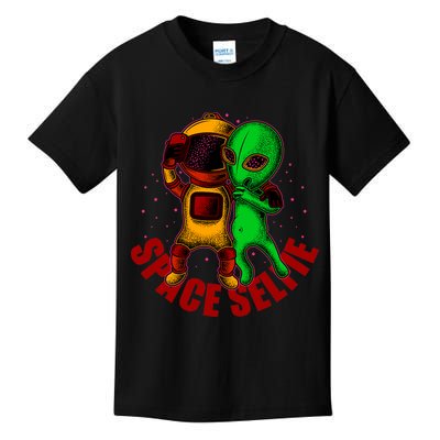 Alien Space Selfie Kids T-Shirt