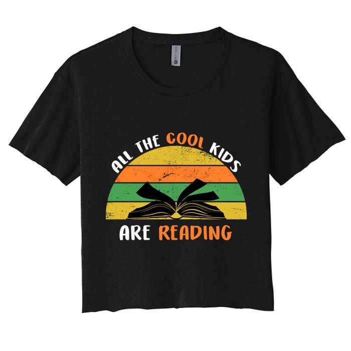 All The Cool Kids Are Reading Women's Crop Top Tee