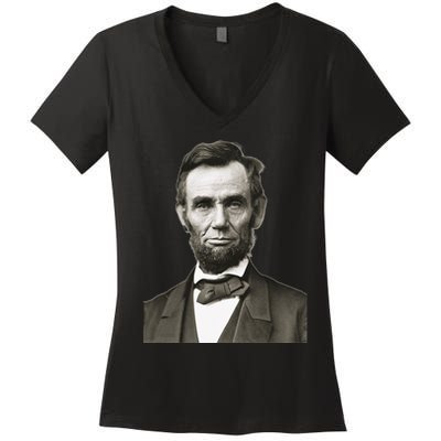 Abraham Lincoln Large Portrait Picture Women's V-Neck T-Shirt