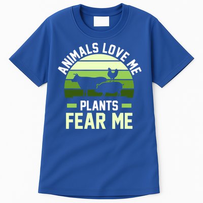Animals Love Me Plants Eat Plants Cool Gift Tall T-Shirt