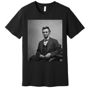 Abraham Lincoln Seated And Holding His Spectacles And A Pencil On Feb 1865 Premium T-Shirt