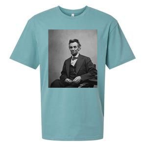 Abraham Lincoln Seated And Holding His Spectacles And A Pencil On Feb 1865 Sueded Cloud Jersey T-Shirt