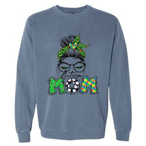 Autism Mom Awareness Messy Bun Leopard St Patrick's Day Funny Gift Garment-Dyed Sweatshirt