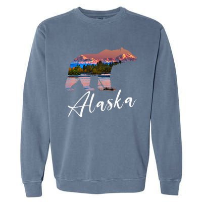 Alaskan Mountains Bear Grizzly Alaska State Souvenirs Garment-Dyed Sweatshirt