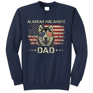 Alaskan Malamute Dad Dog Lovers American Flag 4th Of July Sweatshirt