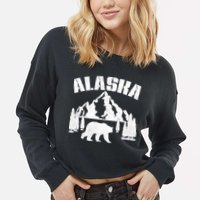 Alaska Mountains Forest Hunting Usa Cropped Pullover Crew