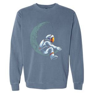 Astronaut Moon Projector Astronomy Telescope Stargazing Garment-Dyed Sweatshirt