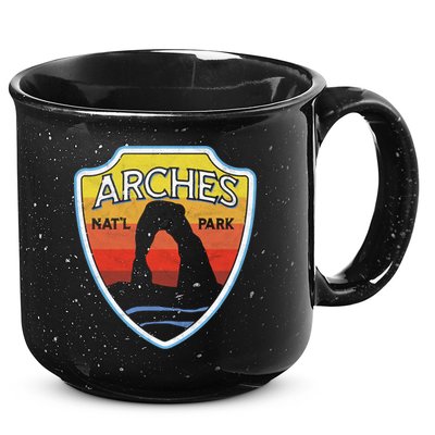 Arches National Park (Utah) Sun Vintage Design Gift 15oz Campfire Ceramic Mug