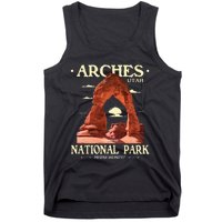 Arches National Park Retro Hiking & Camping Lover Tank Top