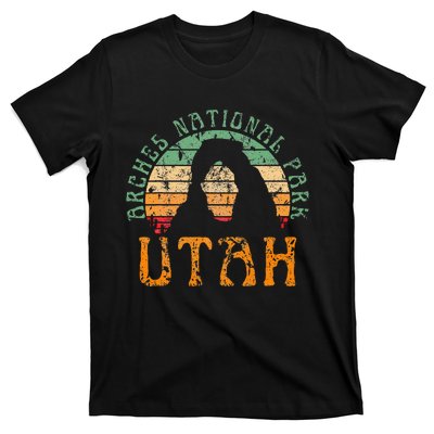 Arches National Park Utah Desert Arch Retro Sunset Vintage T-Shirt