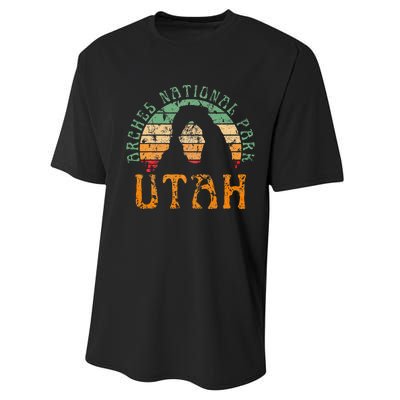 Arches National Park Utah Desert Arch Retro Sunset Vintage Performance Sprint T-Shirt