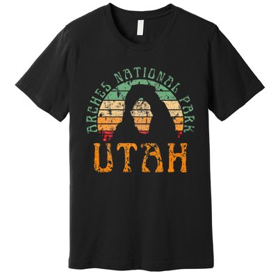 Arches National Park Utah Desert Arch Retro Sunset Vintage Premium T-Shirt