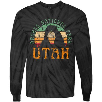 Arches National Park Utah Desert Arch Retro Sunset Vintage Tie-Dye Long Sleeve Shirt