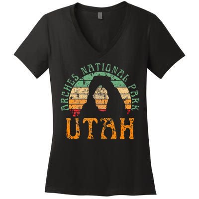 Arches National Park Utah Desert Arch Retro Sunset Vintage Women's V-Neck T-Shirt