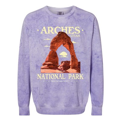 Arches National Park Retro Hiking & Camping Lover Colorblast Crewneck Sweatshirt