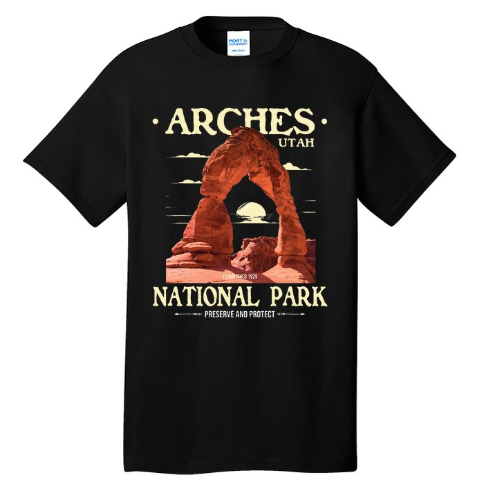 Arches National Park Retro Hiking & Camping Lover Tall T-Shirt