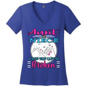 Aunt Niece Sentital Gift Bond Baptism Christmas Present Cool Gift Women's V-Neck T-Shirt