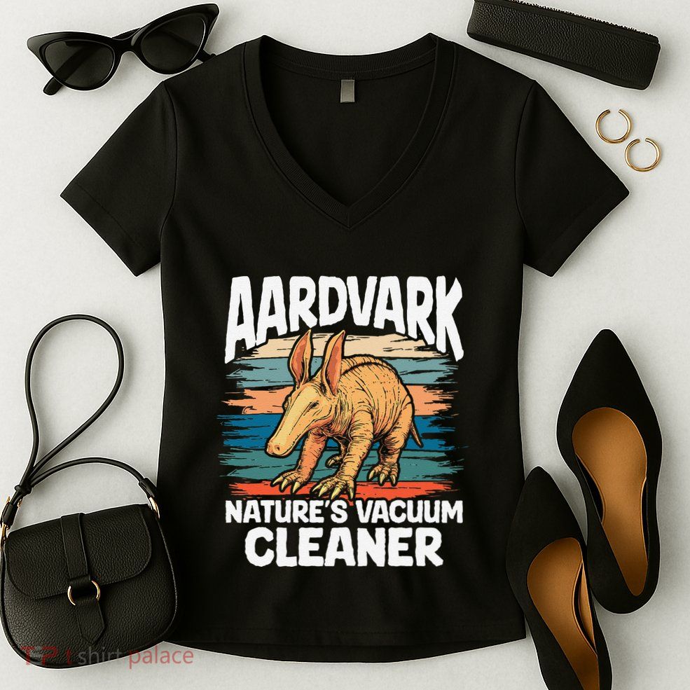 Aardvark NatureS Vacuum Cleaner Retro Graphic Nature Wild Women's V-Neck T-Shirt