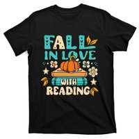 Autumn Pumpkins and Teachers Fall in Love with Reading T-Shirt