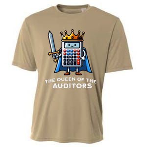 Auditor Queen Funny Illustration Calculator Tax Auditing Cooling Performance Crew T-Shirt