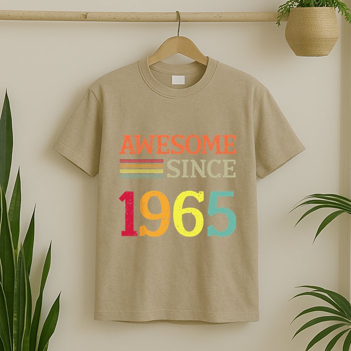 Awesome Since 1965 58th Birthday Retro Vintage T-Shirt