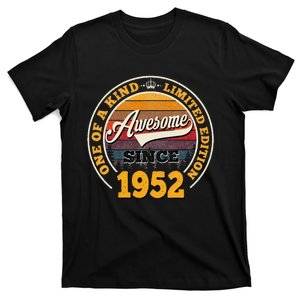 Awesome Since 1952 71st Birthday For 71 Years Old T-Shirt