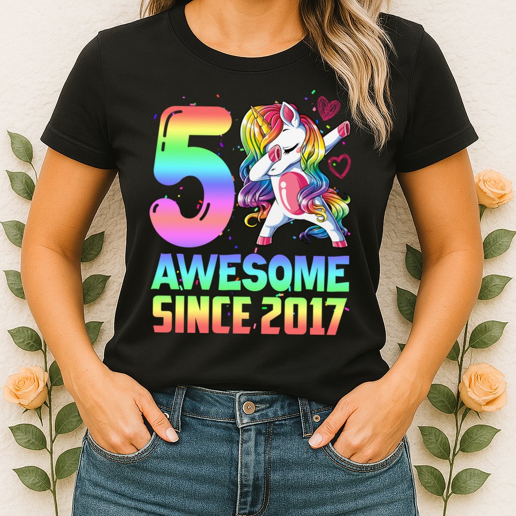Awesome Since 2017 Unicorn 5th Birthday 5 Years Old Womens T-Shirt
