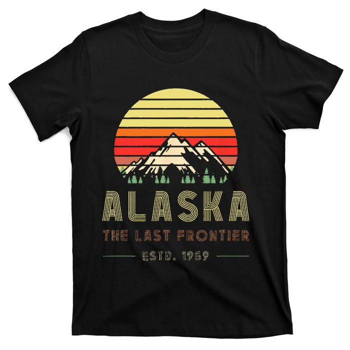 Alaska Souvenirs Alaska Family Friends Group T-Shirt