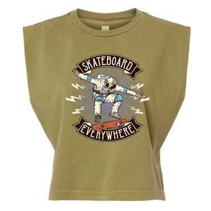 Astronaut Skateboarding Garment-Dyed Women's Muscle Tee