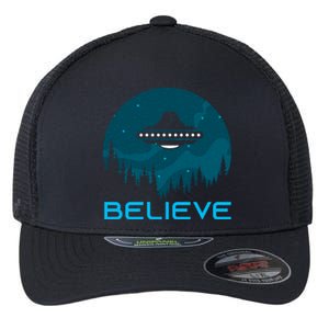 Alien Spaceship Believe Ufo Day Great Gift Flexfit Unipanel Trucker Cap