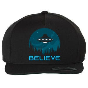 Alien Spaceship Believe Ufo Day Great Gift Wool Snapback Cap