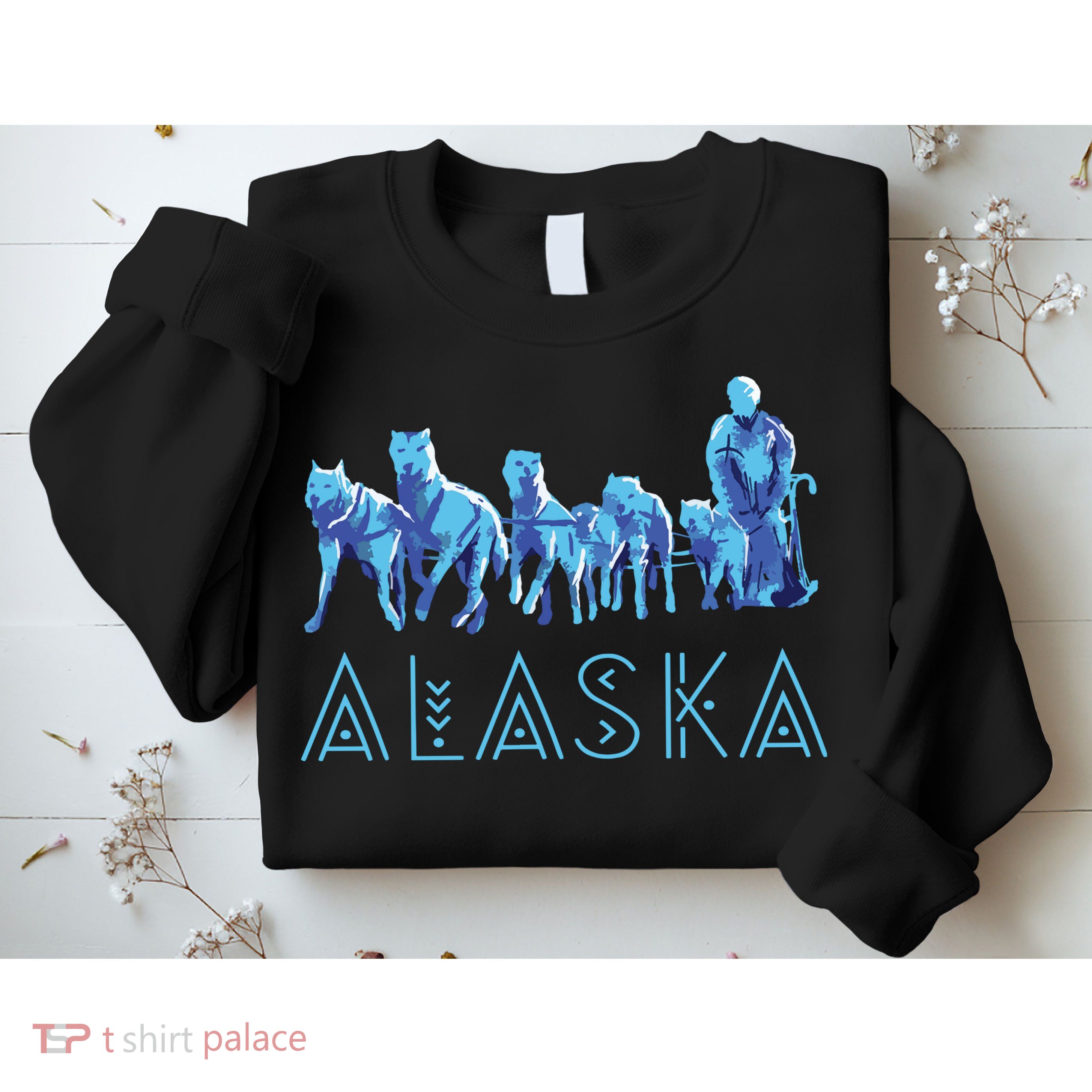Alaska Sled Dogs Mushing Team Snow Sledding Mountain Scene Sweatshirt