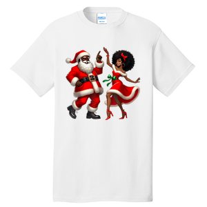 African Santa Mrs Claus Dancing African American Christmas Tall T-Shirt