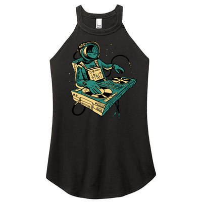 Astronaut Djing Space Women’s Perfect Tri Rocker Tank