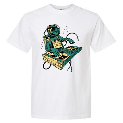 Astronaut Djing Space Garment-Dyed Heavyweight T-Shirt