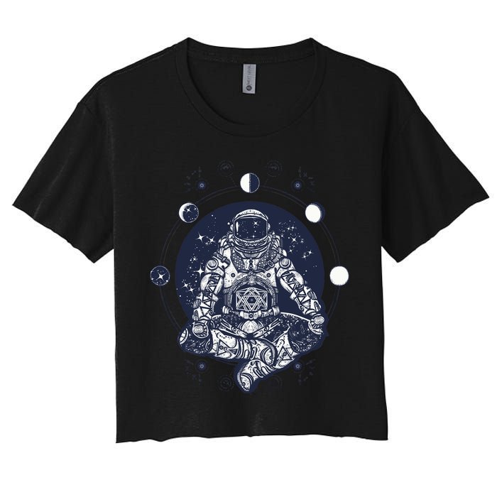 Astronaut in the lotus position Women's Crop Top Tee