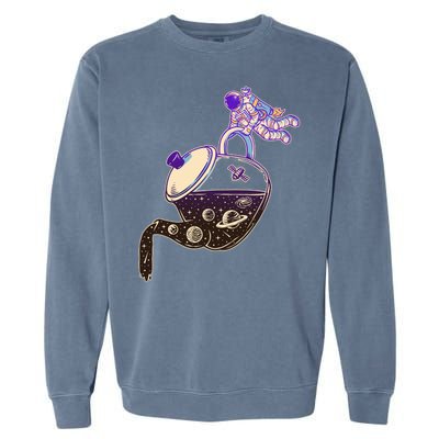 Astronaut Pouring Galaxy Coffee Coffee Garment-Dyed Sweatshirt