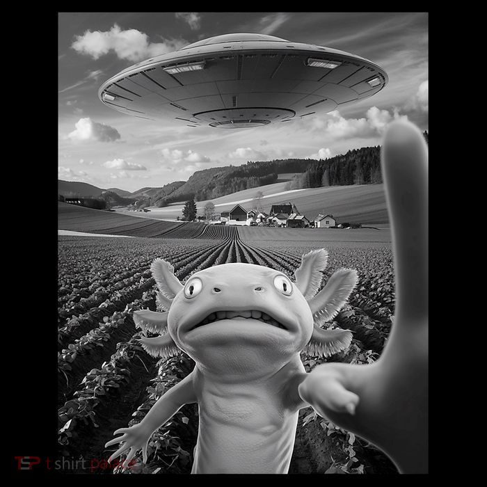 Axolotl Selfie With Alien UFO Funny Axolotl Gifts For Women T-Shirt