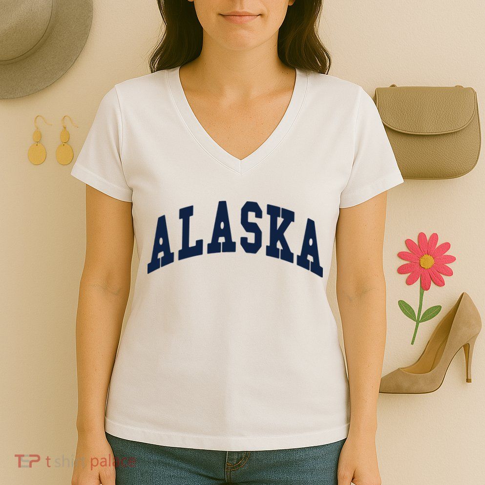 Alaska Throwback Design Classic Women's V-Neck T-Shirt