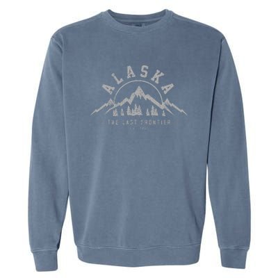 Alaska The Last Frontier Est. 1959 Mountains Nature Garment-Dyed Sweatshirt