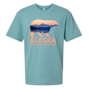 Alaska The Last Frontier Grizzly Bear Lake Gift Sueded Cloud Jersey T-Shirt